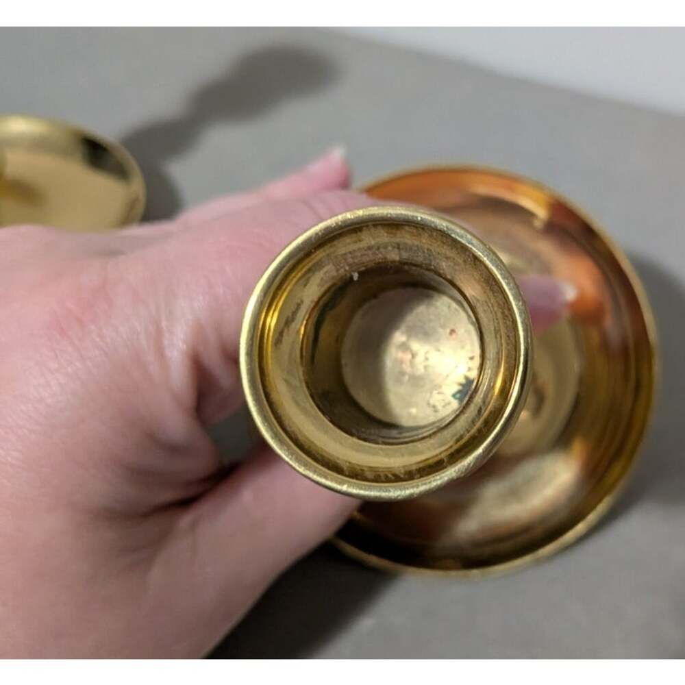 Vintage Solid Brass Candlesticks Pair - 4.5" Flared Saucer Base Taper Holders - Picture 4 of 8